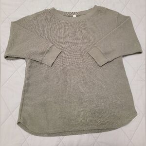 Uniqlo Women's Olive Waffle Sweater